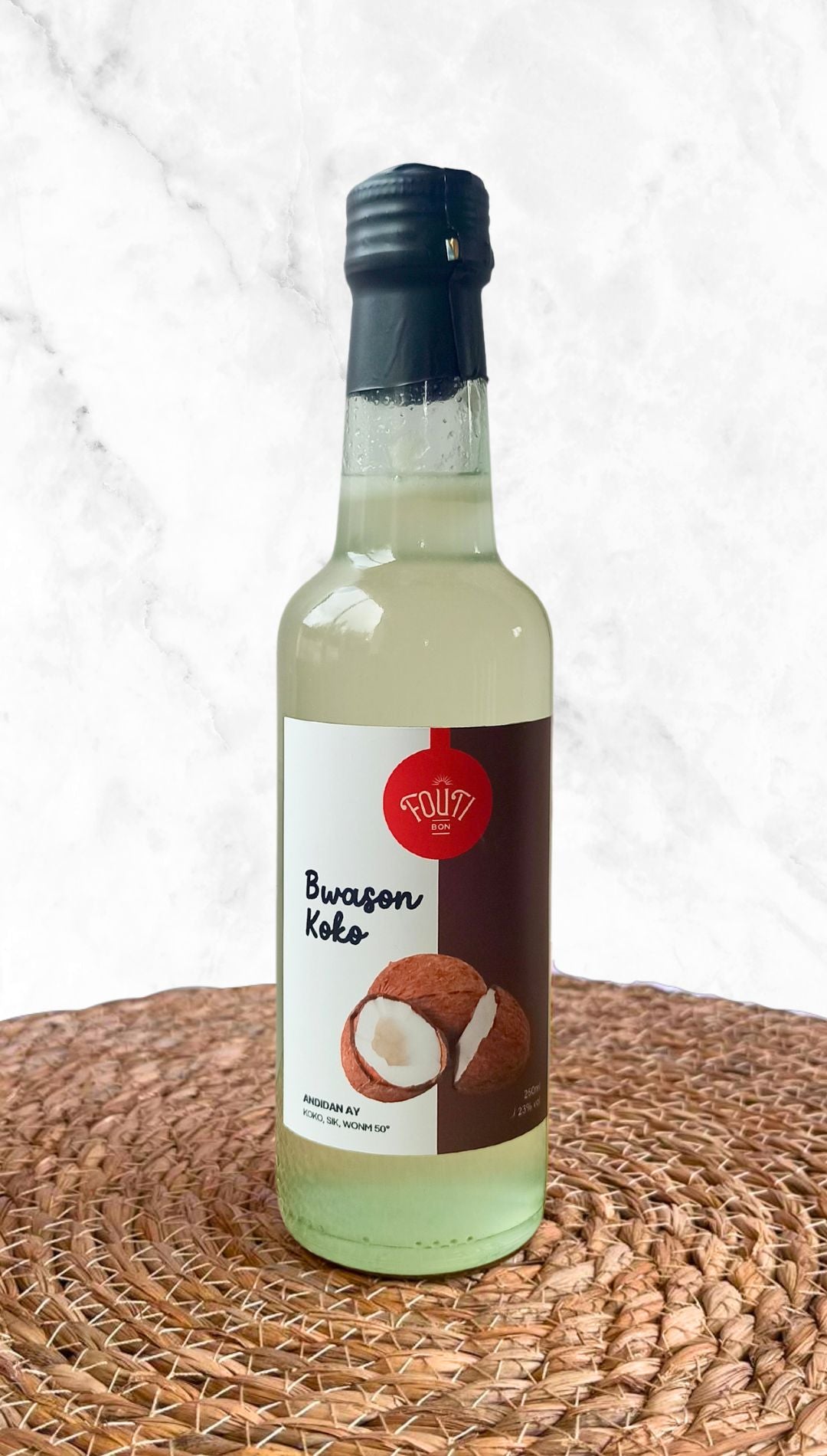 Bouteille 25cL de liqueur de coco fait maison par Foutibon. 100% made in Guadeloupe